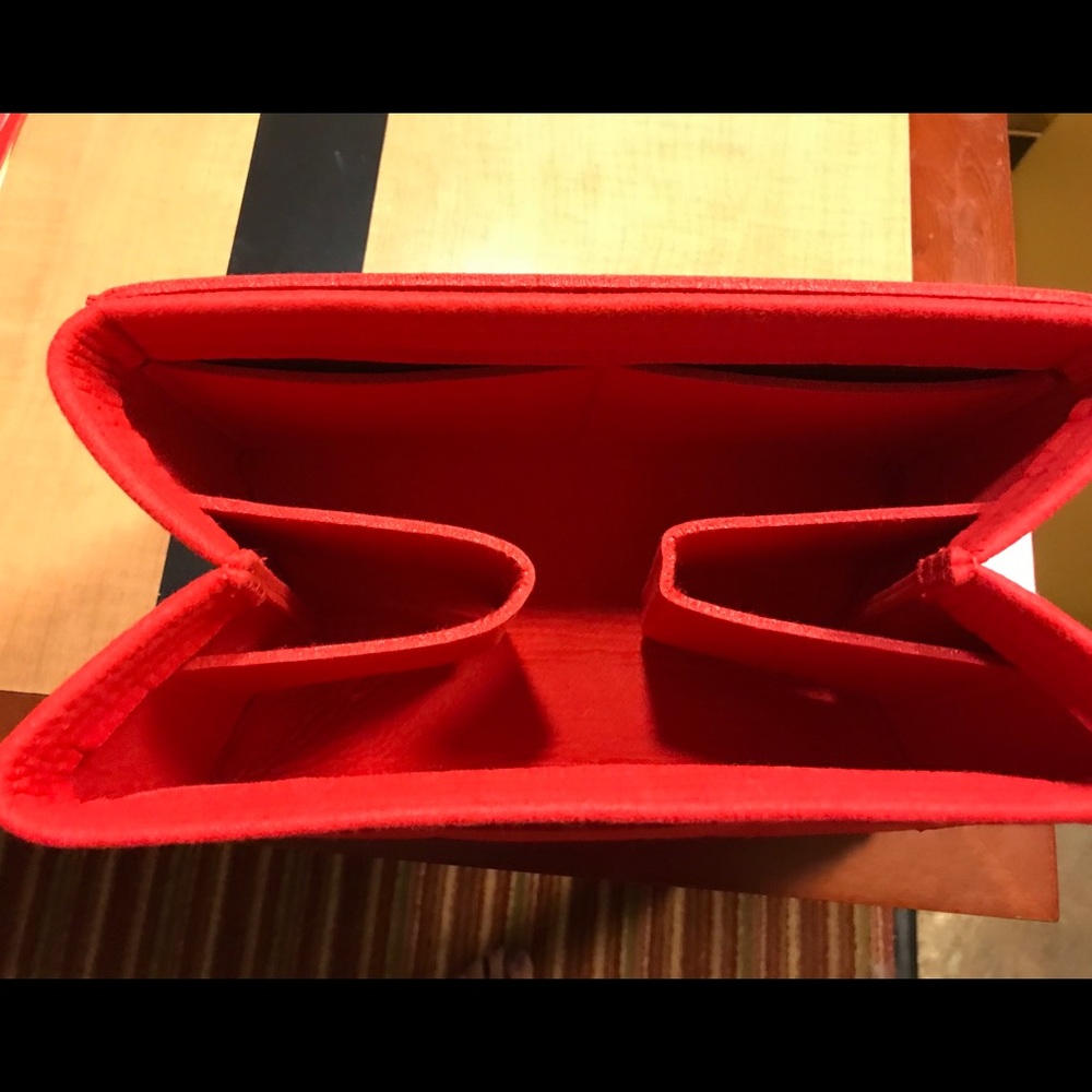 Red bag organizer